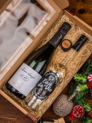 Gift box with Eau de Vie and Sparkling Wine
