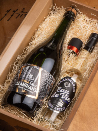 Magnum, Eau de Vie and stopper